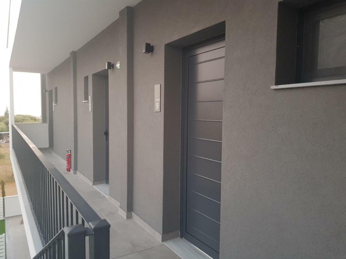ISALOS GERAKiNi Exterior foto